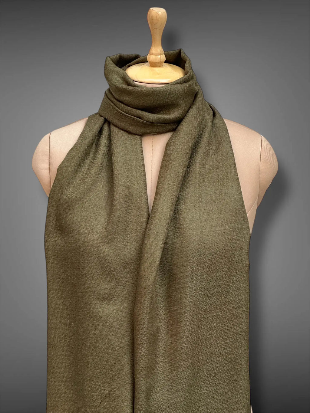 pashmina kashmiri emerald green stole,  muffler close up 2