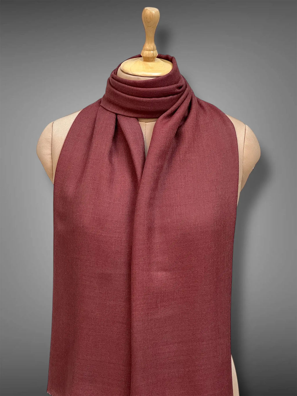pashmina kashmiri maroon stole,  muffler close up 2