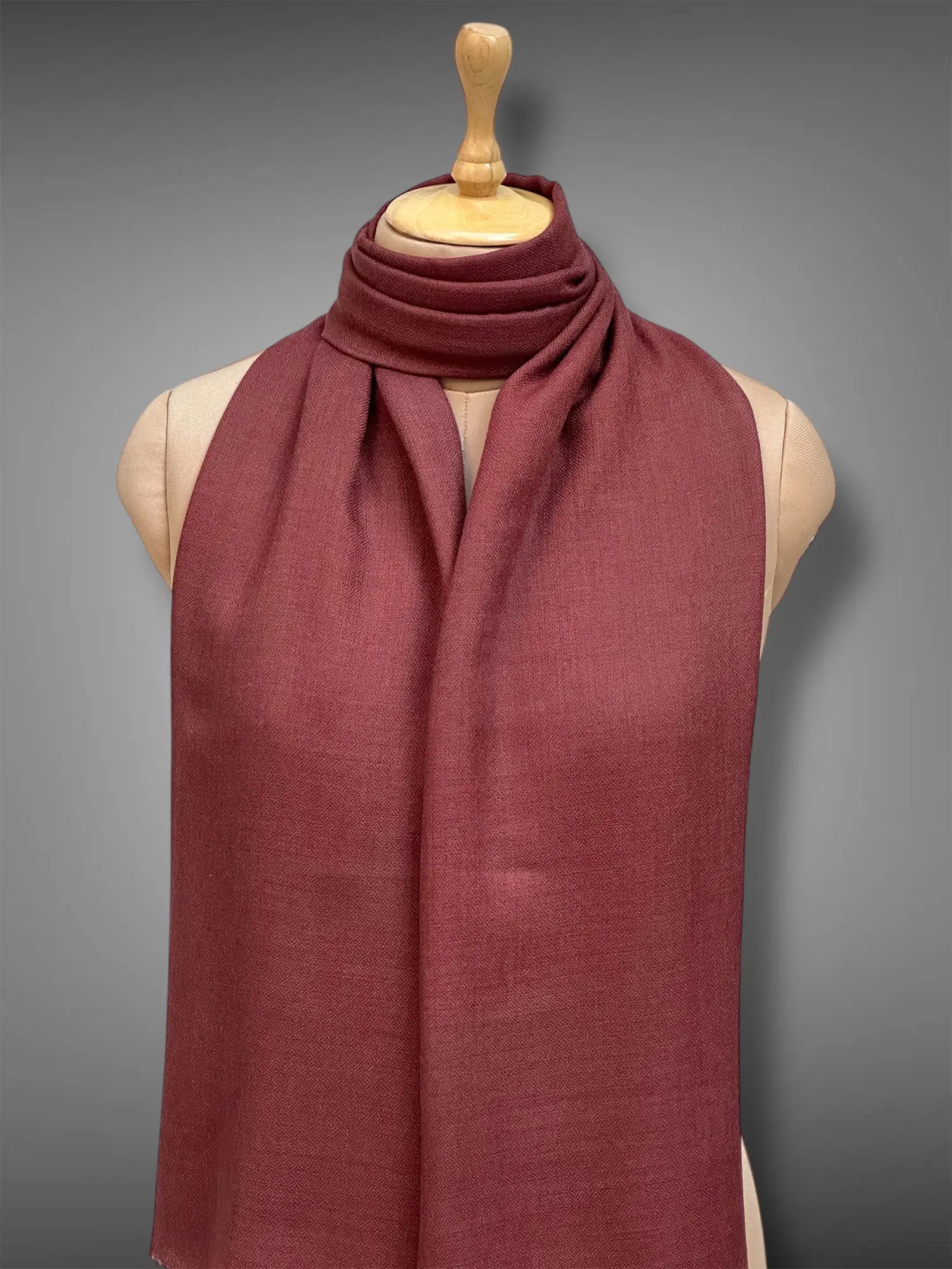 pashmina kashmiri maroon stole,  muffler close up 2