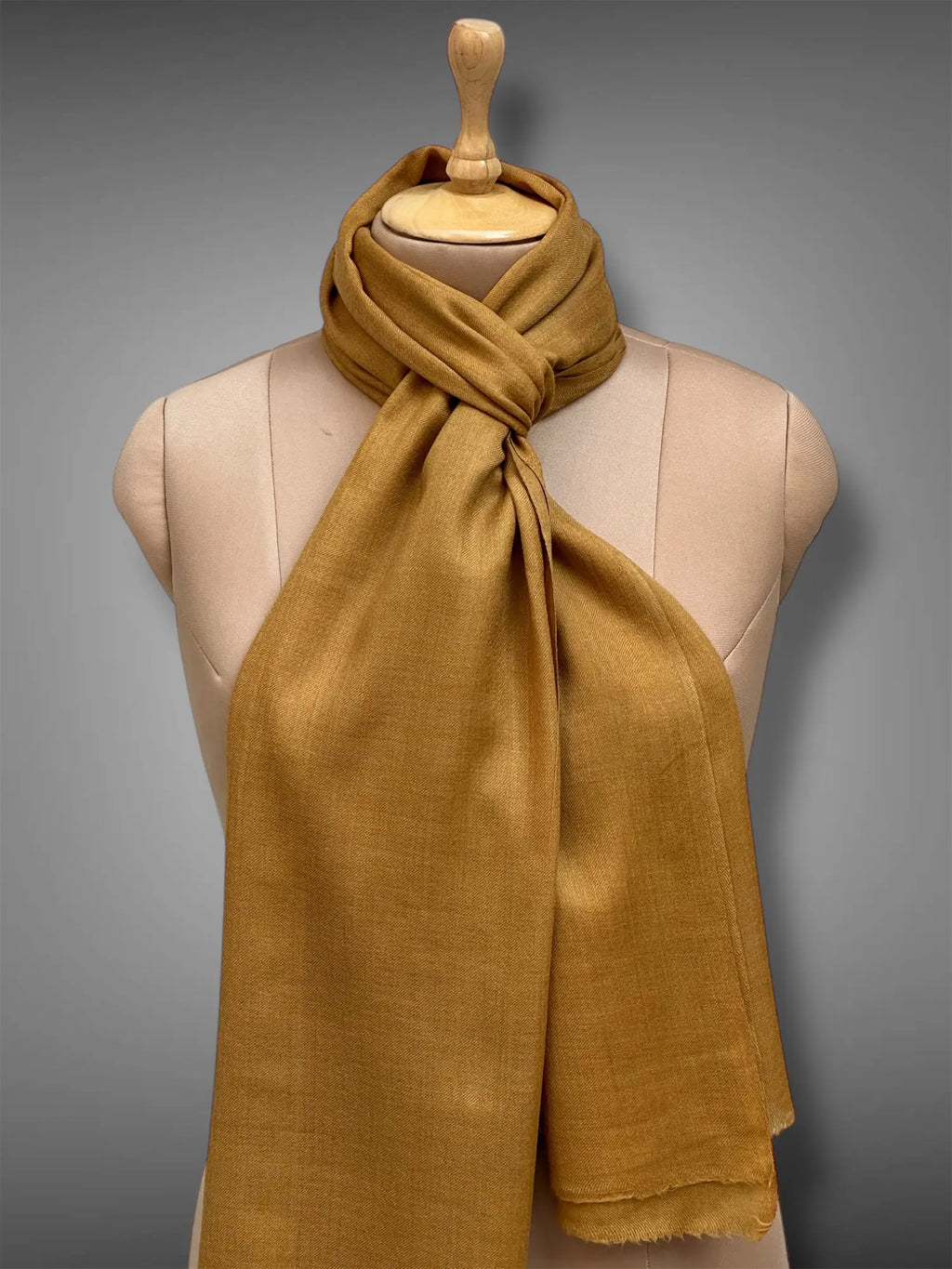 pashmina kashmiri mustard stole,  muffler close up