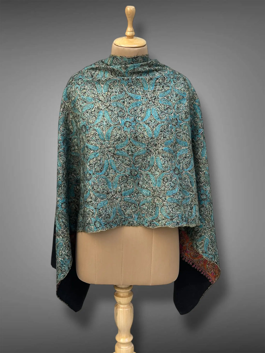 aksi Jama pashmina kashmiri black stole,  back full