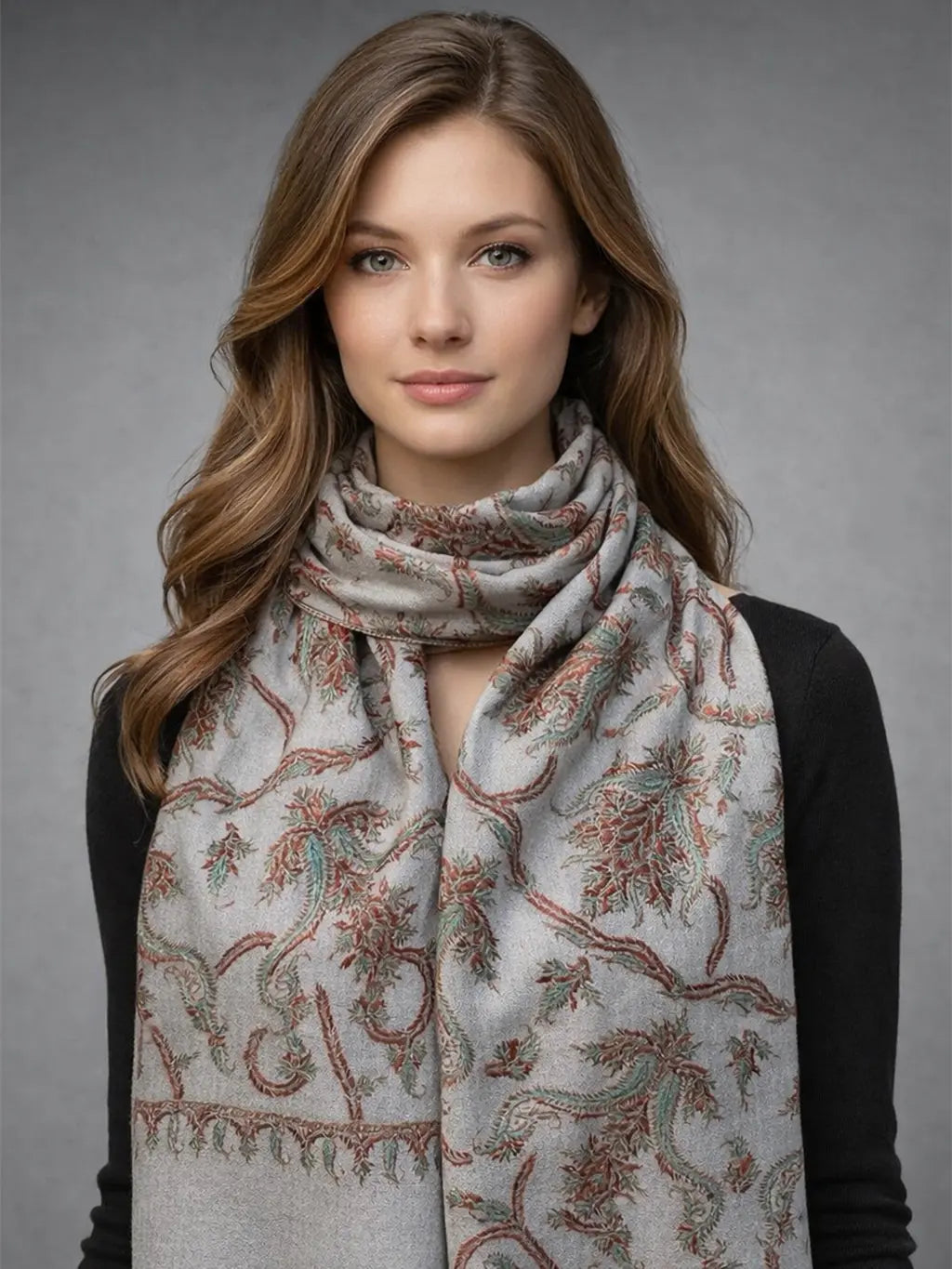 aksi pashmina kashmiri gray stole,  muffler back model pose