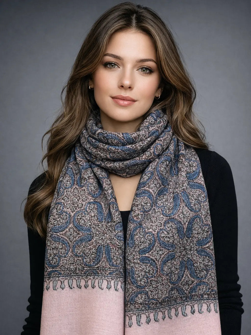 aksi pashmina kashmiri natural white stole,  muffler back model pose