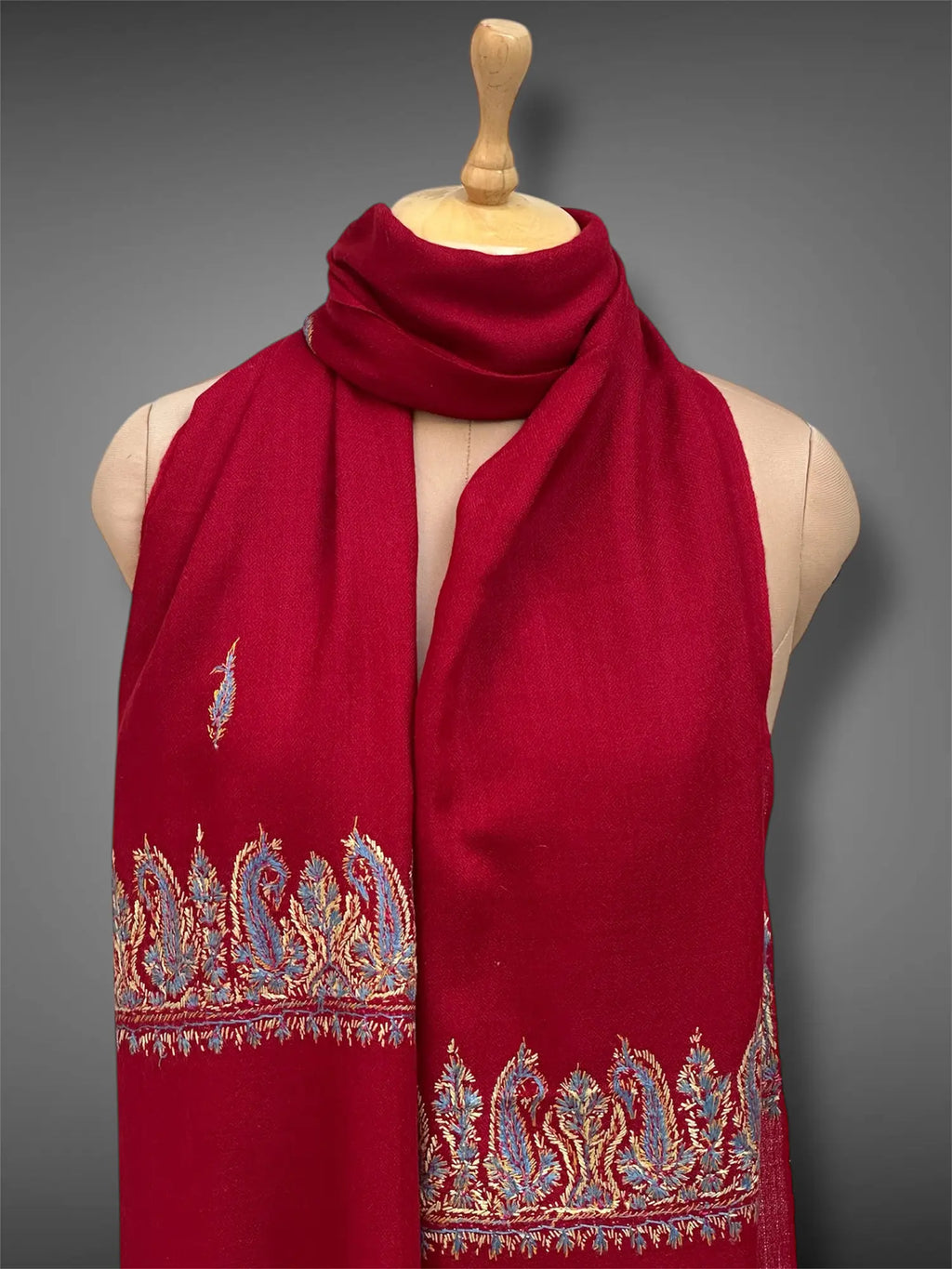 aksi pashmina kashmiri deep red stole,  muffler close up 2
