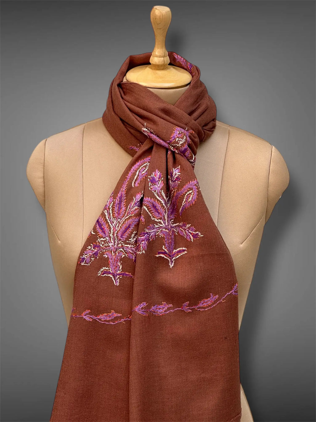 aksi pashmina kashmiri rich brown stole,  muffler close up