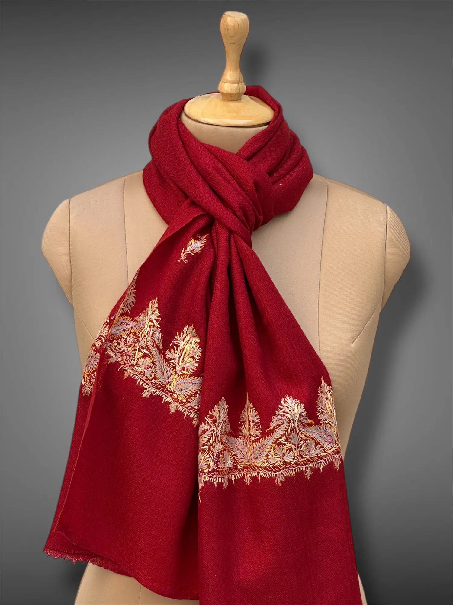 aksi pashmina kashmiri rich red stole,  muffler close up