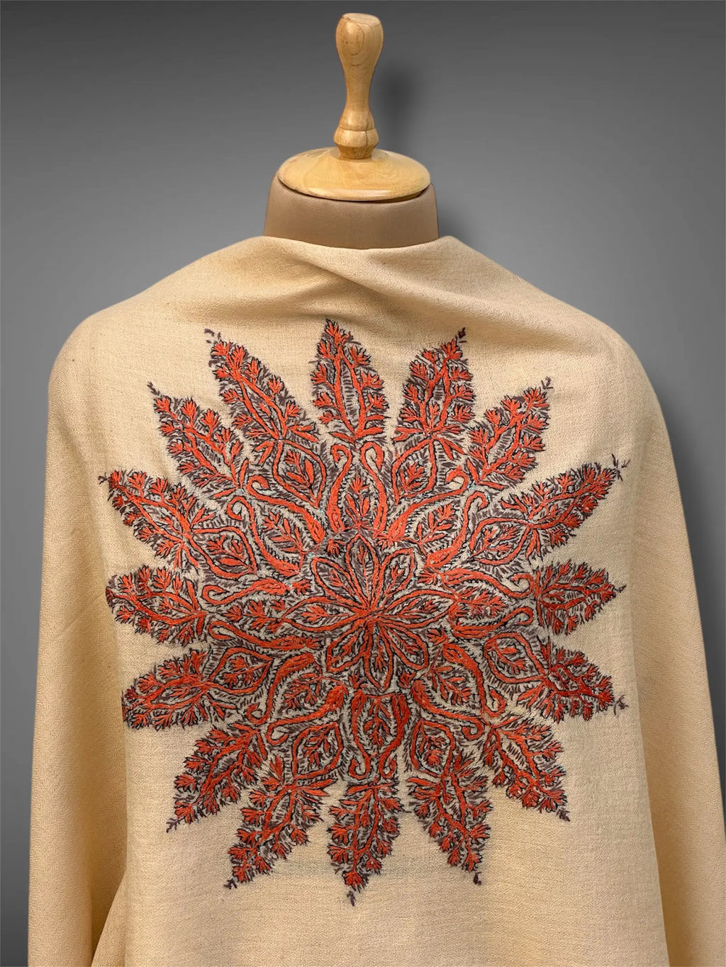 aksi pashmina kashmiri soft beige stole,  front close up