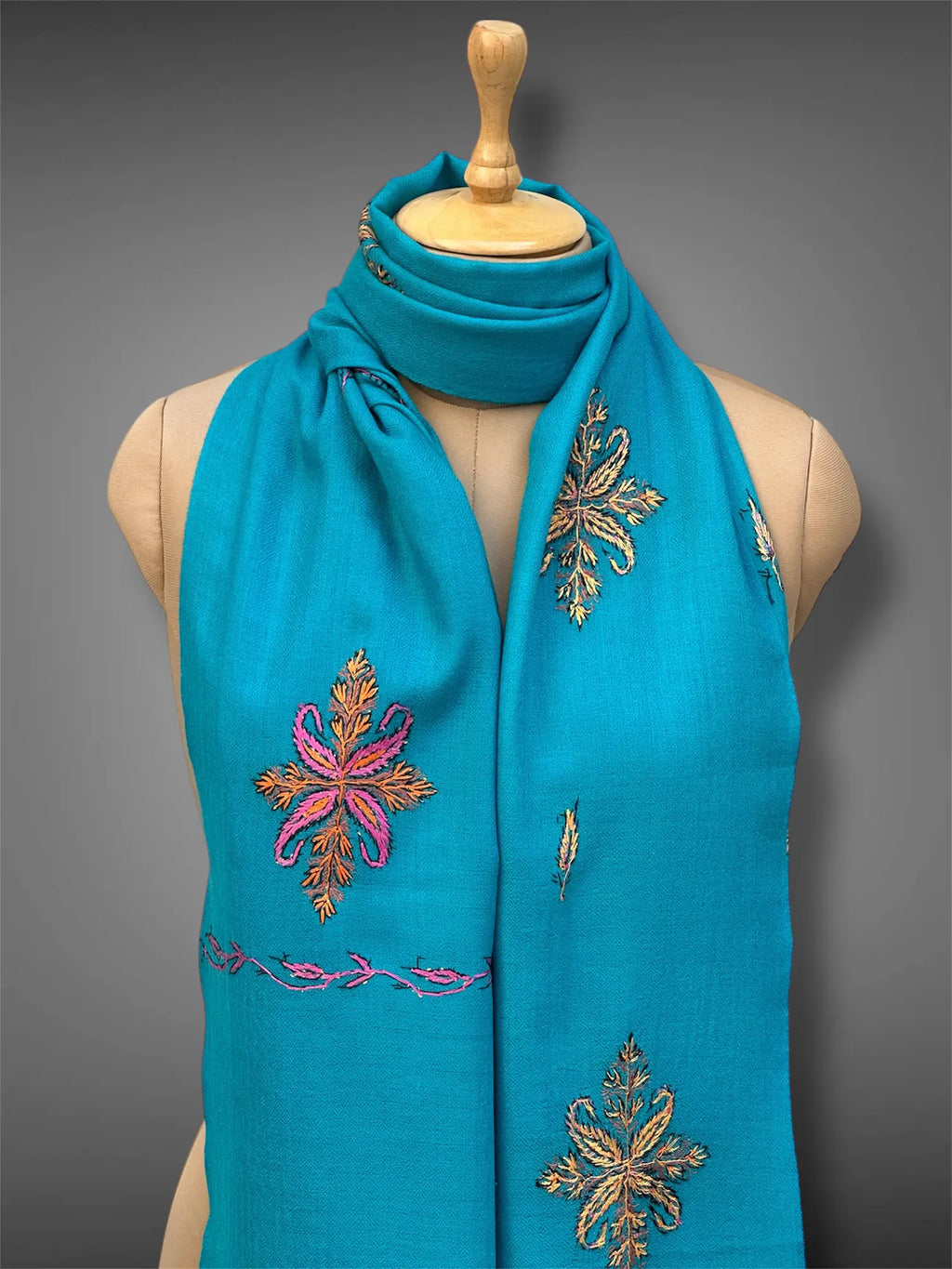 aksi pashmina kashmiri teal blue stole,  muffler close up 2