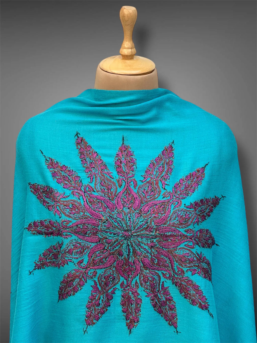 aksi pashmina kashmiri turquoise stole,  front close up 2