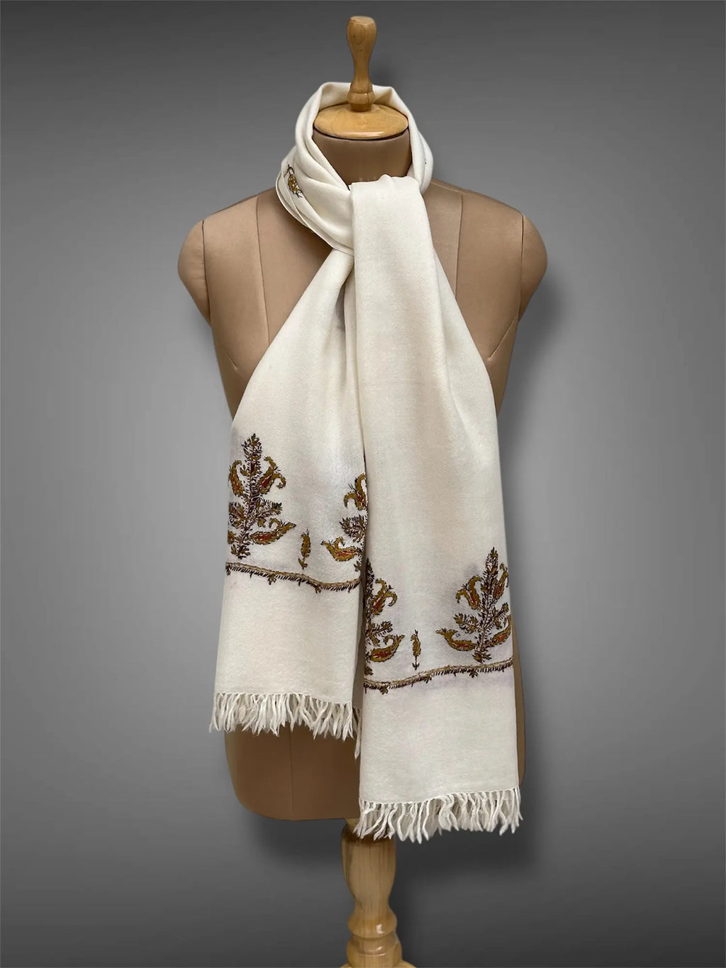 aksi pashmina kashmiri white stole,  muffler full 2