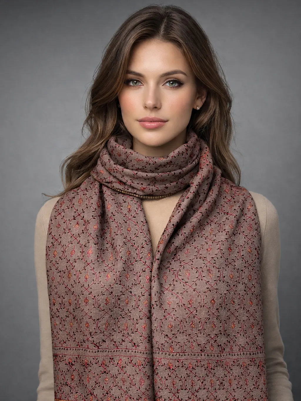 sozni pashmina kashmiri brown stole,  muffler model pose