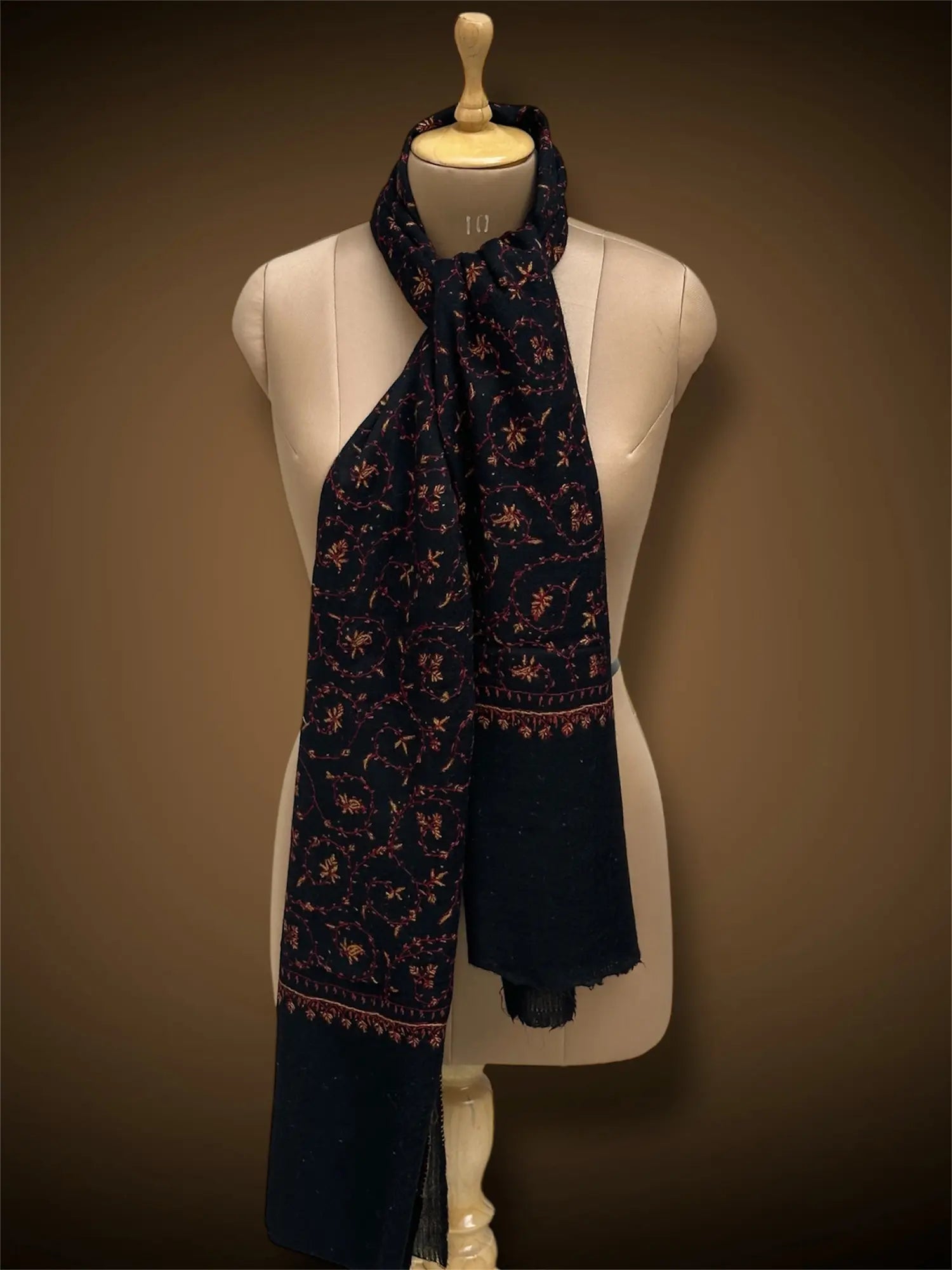 sozni pashmina kashmiri black stole,  muffler full