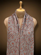 sozni pashmina kashmiri gray stole,  muffler close up
