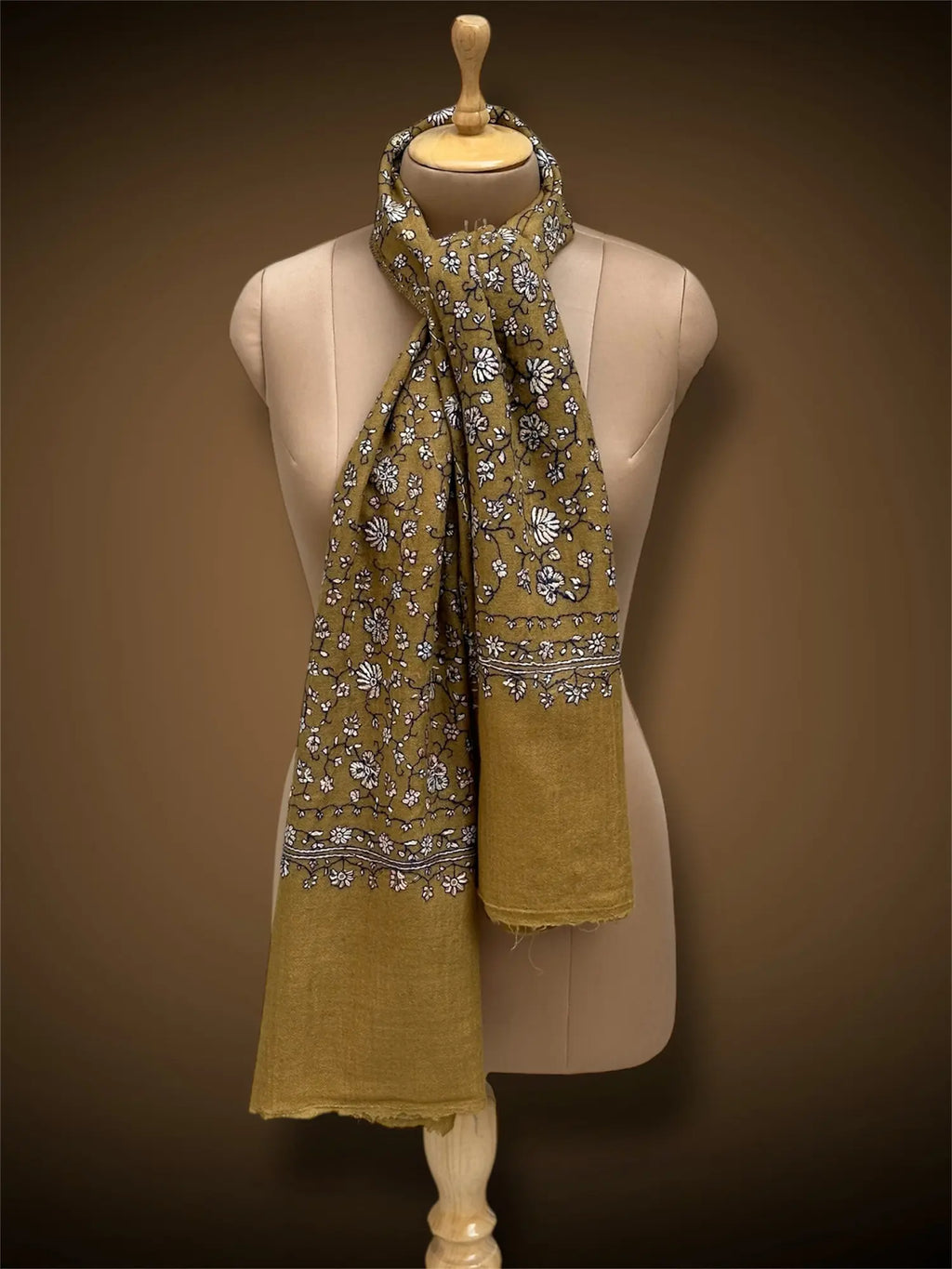 sozni pashmina kashmiri olive green stole,  muffler full