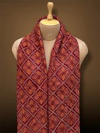 sozni pashmina kashmiri maroon stole,  muffler close up
